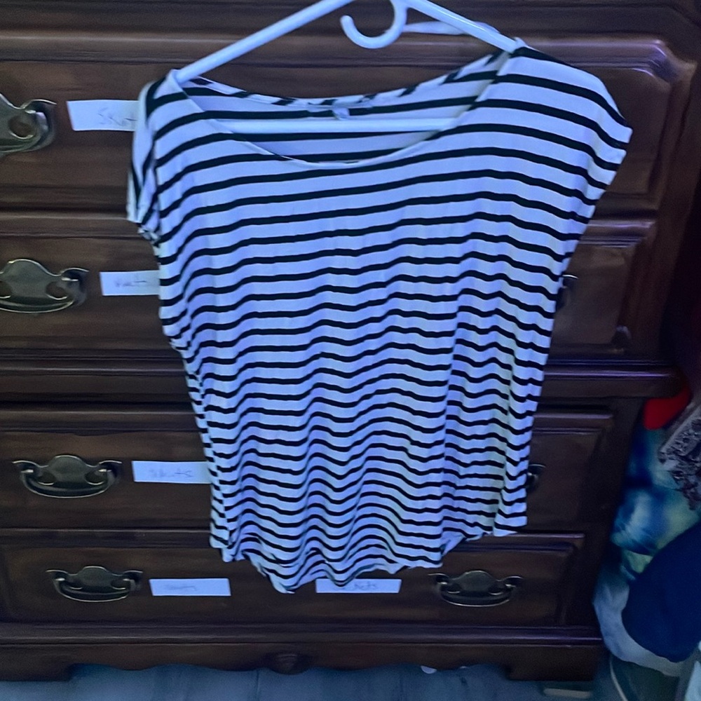 Size large black-and-white striped shirt